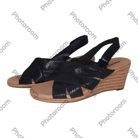 Clarks Krissy Black Wedge Sandals - Picture 1 of 2